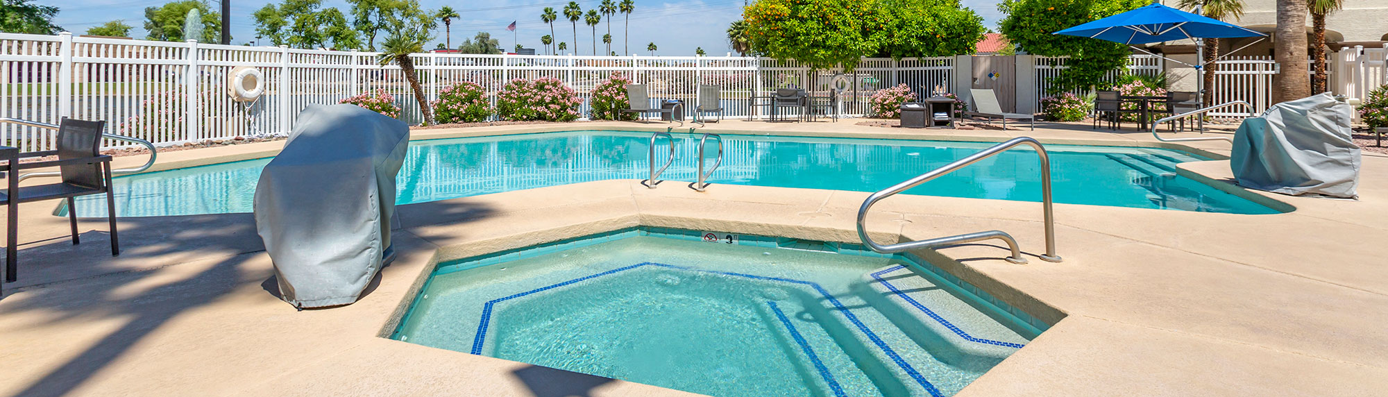 outdoor pool and hot tub